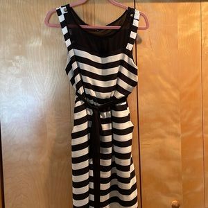 🖤🤍 Striped Dress
